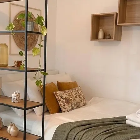 Cozy In New Town Διαμέρισμα Μπρατισλάβα